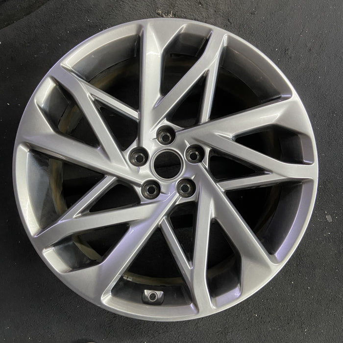 20" GV60 23-25 20x8.5 Original OEM Wheel Rim - Angle View