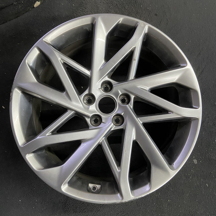 20" GV60 23-25 20x8.5 Original OEM Wheel Rim - Angle View
