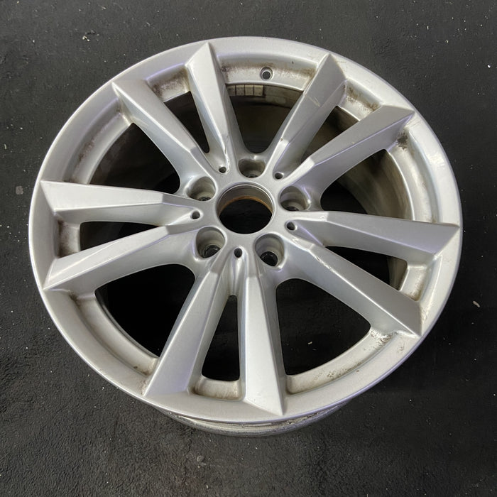 18" BMW X5 14-18 18x8.5 , Original OEM Wheel Rim - Close-Up Detail