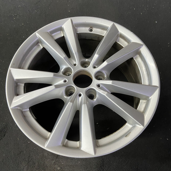 18" BMW X5 14-18 18x8.5 , Original OEM Wheel Rim - Close-Up Detail