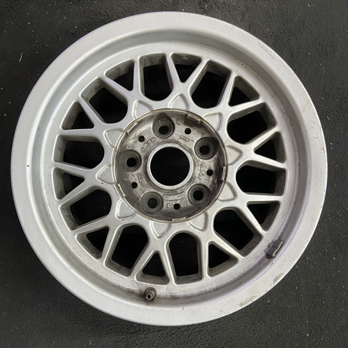 15" BMW 528i 97-00 15x7, alloy, web design Original OEM Wheel Rim - Angle View