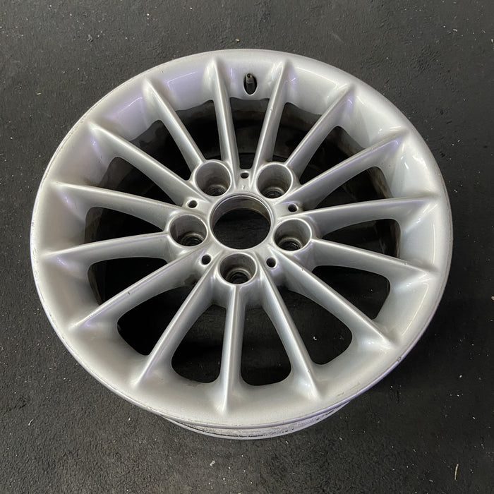 16" BMW 525i 01-03 16x7 , 15 spoke, rounded outer edge Original OEM Wheel Rim - Close-Up Detail