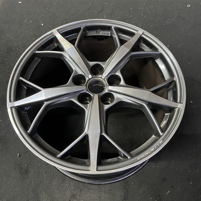 20" CORVETTE 20-22 rear, , 5 triple spoke, gray Original OEM Wheel Rim - Close-Up Detail