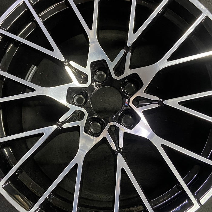 19" BMW M2 19-20 19x10 alloy 20 spoke silver spoke face Original OEM Wheel Rim - Angle View