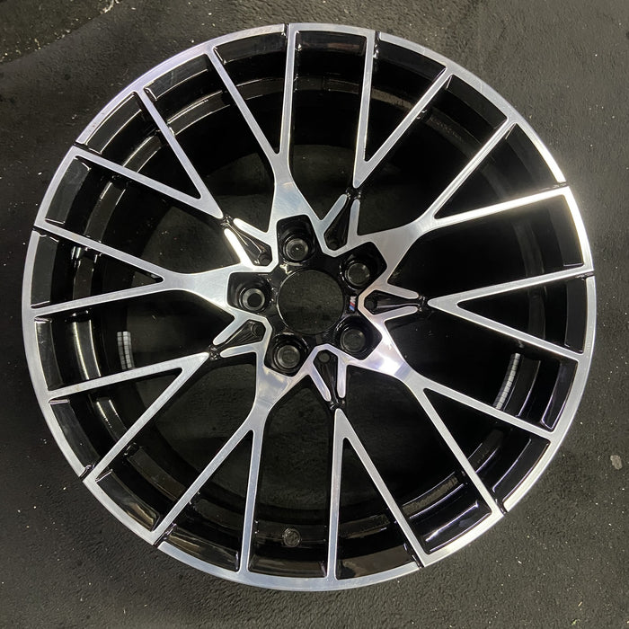 19" BMW M2 19-20 19x9 , 20 spoke, silver spoke face Original OEM Wheel Rim - Angle View