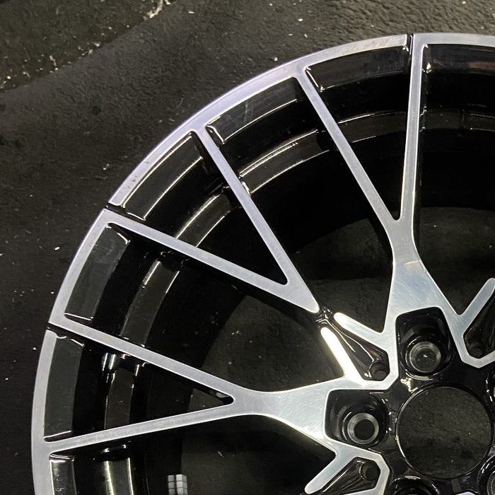 19" BMW M2 19-20 19x9 alloy 20 spoke silver spoke face Original OEM Wheel Rim - Side Profile