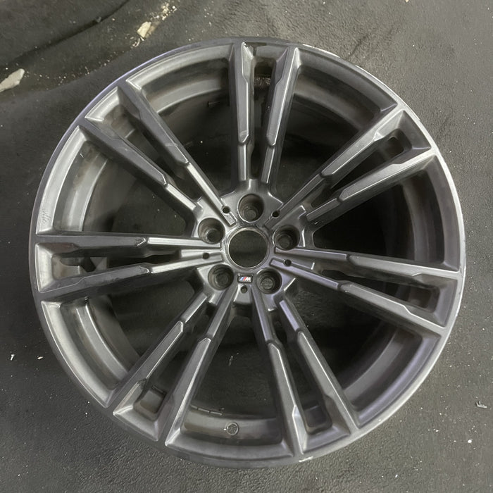 20" BMW M5 18 20x10.5, machined spoke face Original OEM Wheel Rim - Angle View