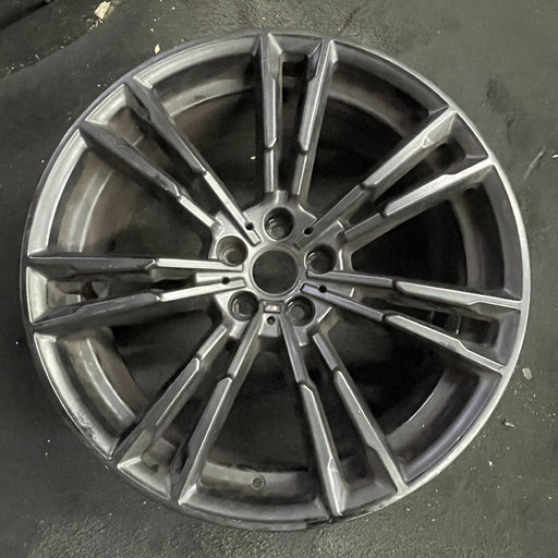 20" BMW M5 18 20x9.5, machined spoke face Original OEM Wheel Rim - Angle View