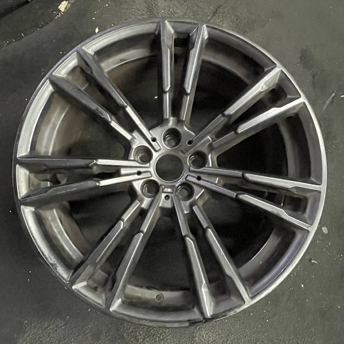 20" BMW M5 18 20x9.5, machined spoke face Original OEM Wheel Rim - Angle View