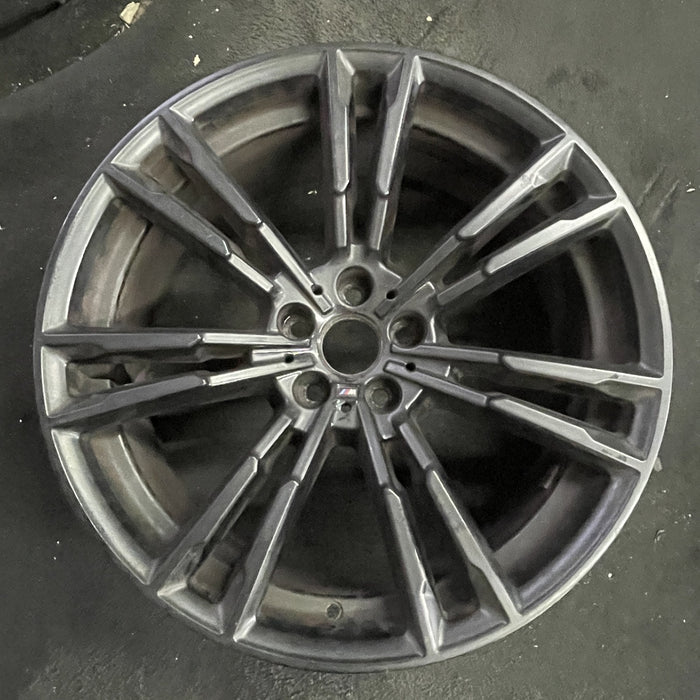 20" BMW M5 18 20x9.5, machined spoke face Original OEM Wheel Rim - Angle View