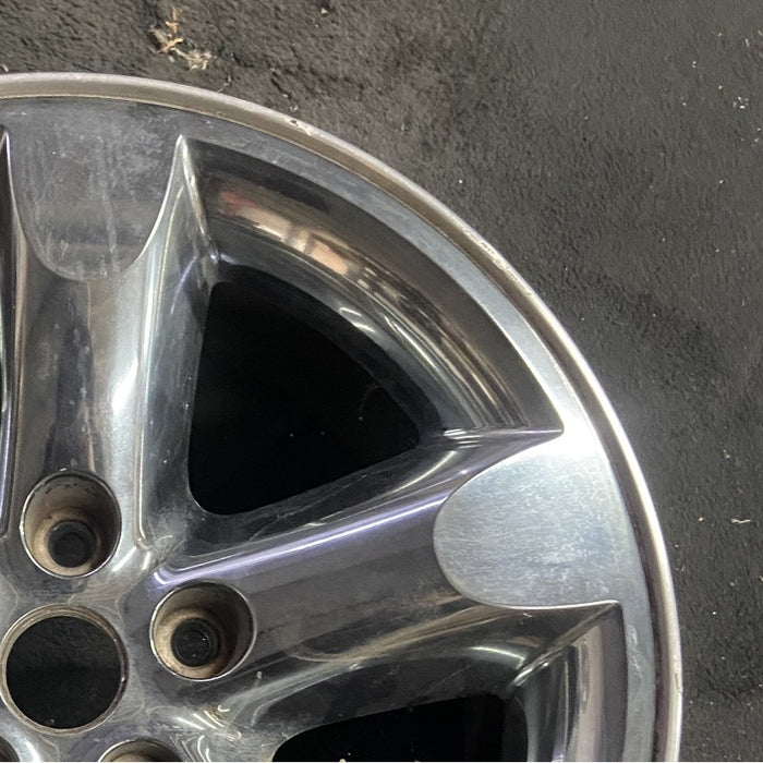 20" DODGE 1500 PICKUP 06 5 lug 20x9 aluminum w/o argent Original OEM Wheel Rim - Close-Up Detail