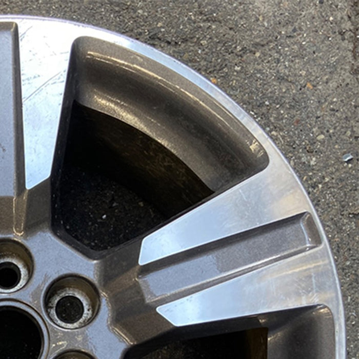 18" COLORADO 15 18x8.5 Original OEM Wheel Rim - Close-Up Detail