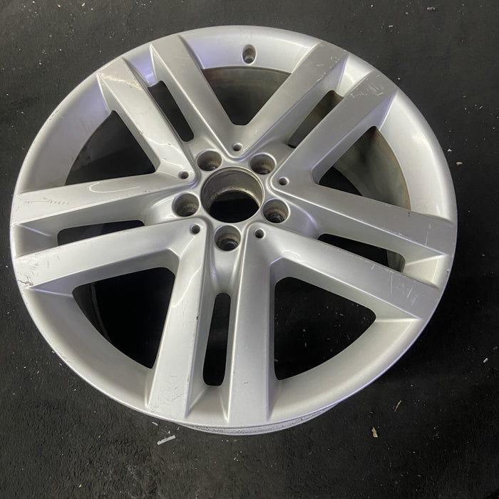 19" MERCEDES GL-CLASS 13 166 Type; GL350, 19x8.5, 10 spoke Original OEM Wheel - Close-Up Detail