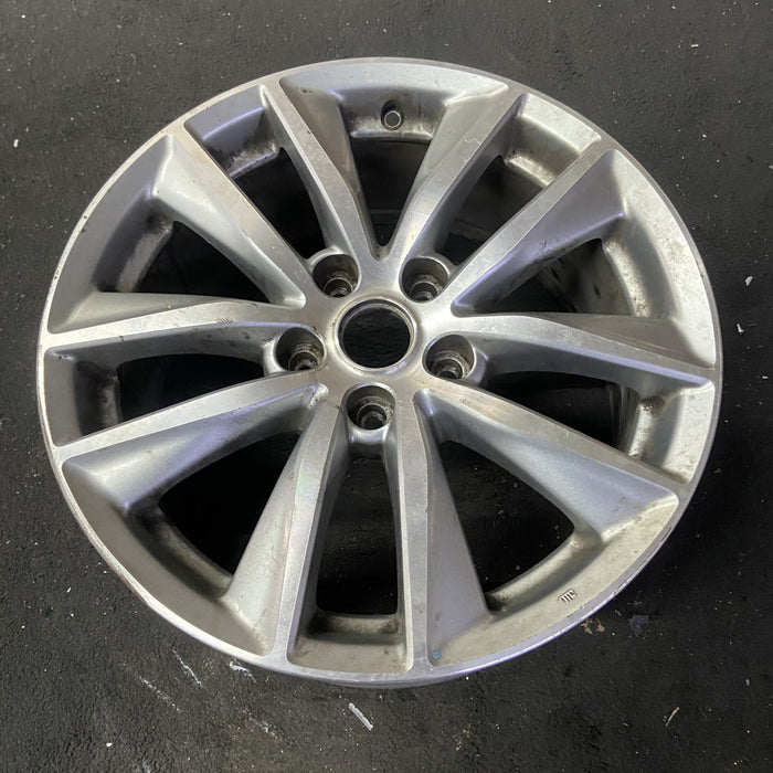 17" INFINITI Q50 14-15 17x7.5 , , narrow spoke width Original OEM Wheel Rim - Close-Up Detail
