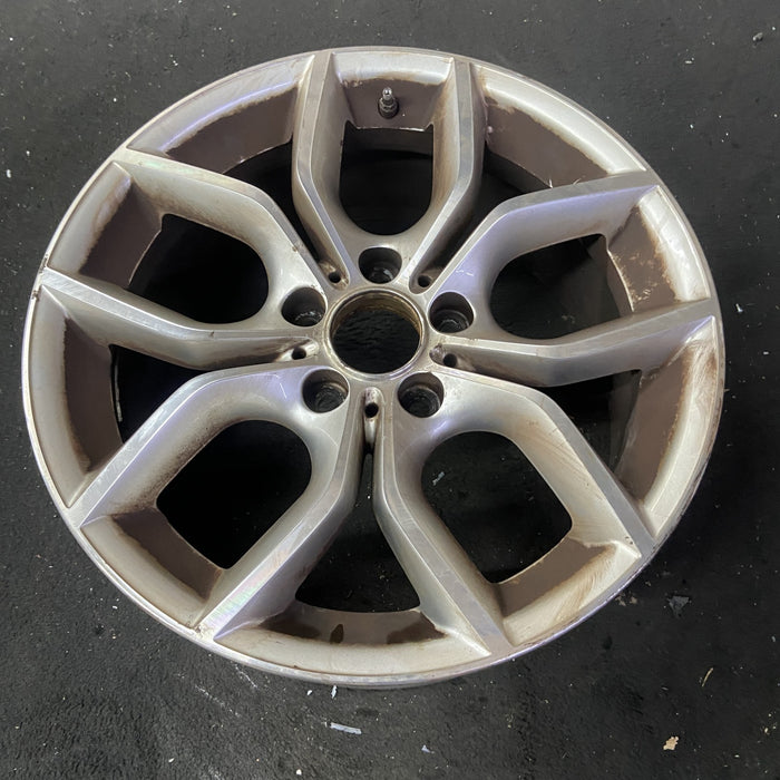 18" BMW X3 11-14 18x8 , , Y spoke design Original OEM Wheel Rim - Close-Up Detail