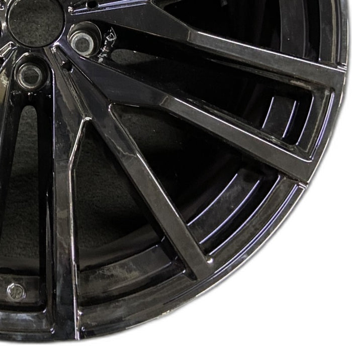 22" BMW X5 21-25 22x10.5 15 spoke black Original OEM Wheel Rim - Close-Up Detail