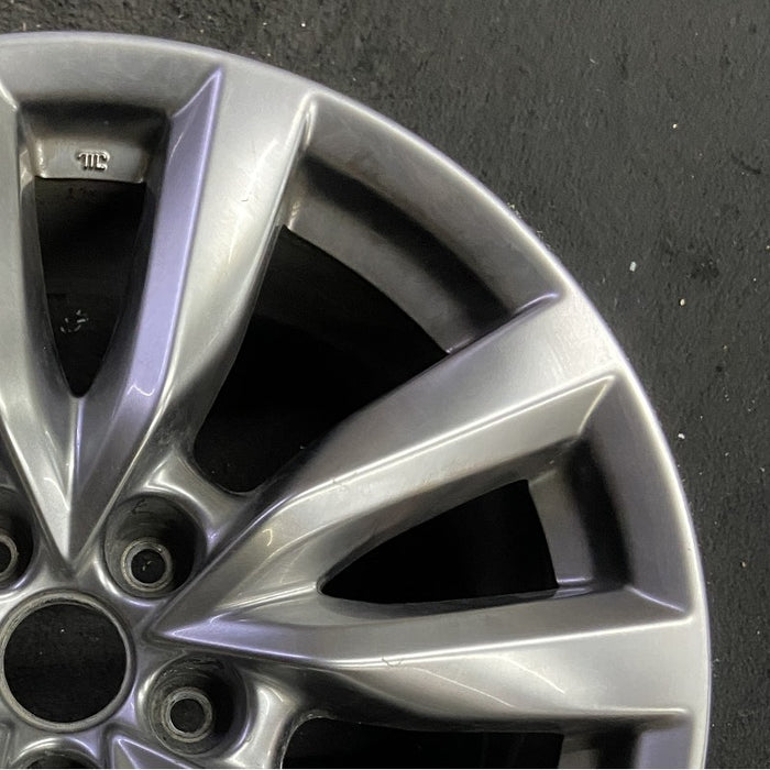 18" MAZDA CX-9 17-18 aluminum 18x8 silver Original OEM Wheel Rim - Close-Up Detail