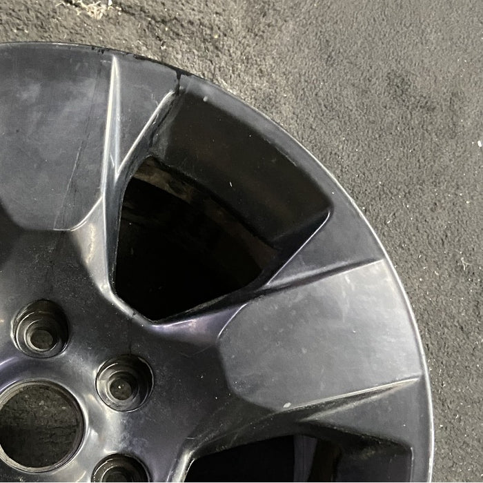 18" DODGE 1500 PICKUP 24 6 lug 18x8 5 spoke w/recessed outer spoke black - Close-Up Detail