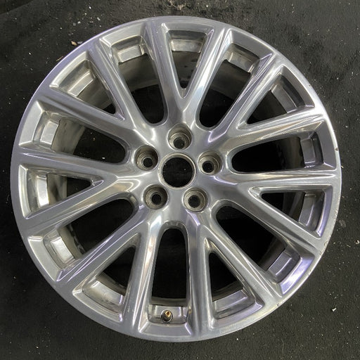 20" XT4 19-20 20x8.5 7 Y spoke polished opt SHH Original OEM Wheel Rim - Front View