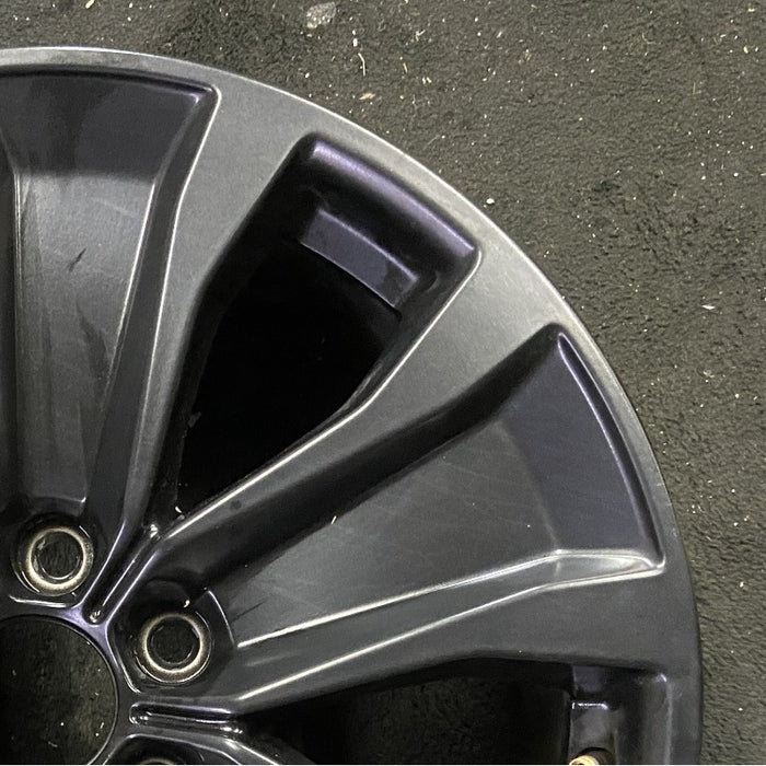 20" FORD F150 PICKUP 18-20 20x8.5 6 spoke Y spoke design solid indented spokes - Close-Up Detail
