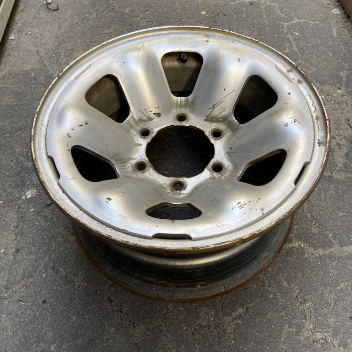 15" 4 RUNNER 90-91 15x7, steel Original OEM Wheel Rim - Close-Up Detail