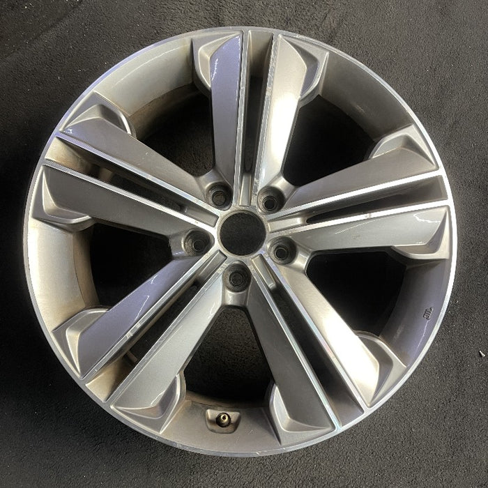 19" SANTA FE 13-16 19x7.5 alloy 10 spoke 3.3L LWB Original OEM Wheel Rim - Front View