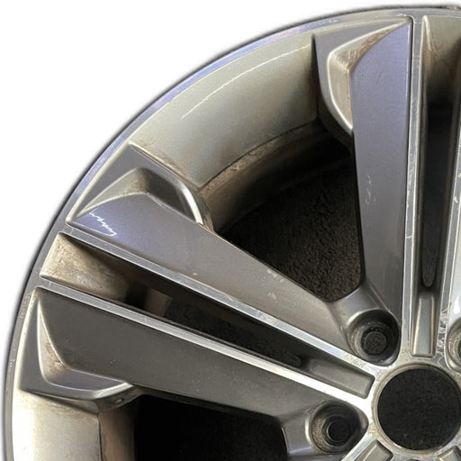19" SANTA FE 13-16 19x7.5 alloy 10 spoke 3.3L LWB Original OEM Wheel Rim - Angle View