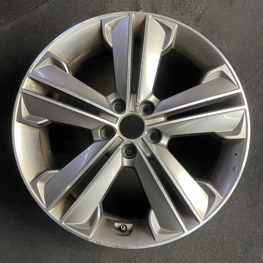19" SANTA FE 13-16 19x7.5 , 3.3L , w/o Original OEM Wheel Rim - Angle View