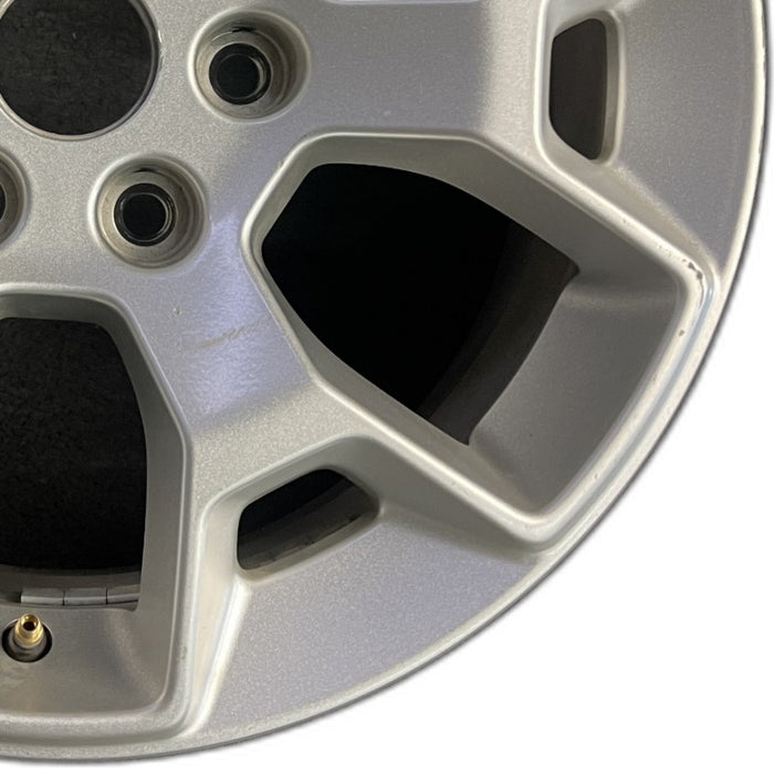 18" FORD F150 PICKUP 21-22 18x8.5 aluminum 6 spoke Y spoke design silver - Close-Up Detail