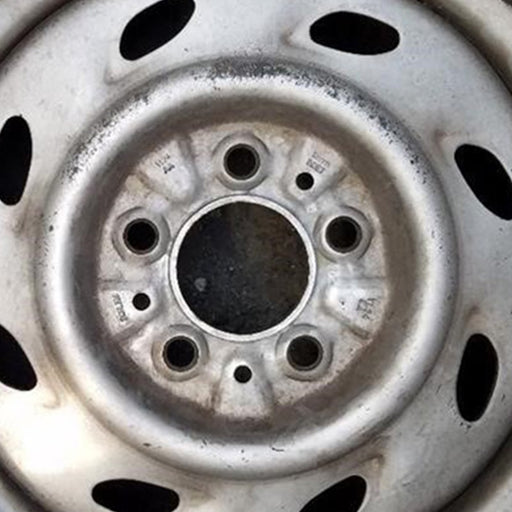 15" EXPLORER 01 4 Dr, exc. Sport Trac; 15x6 Original OEM Wheel Rim - Angle View