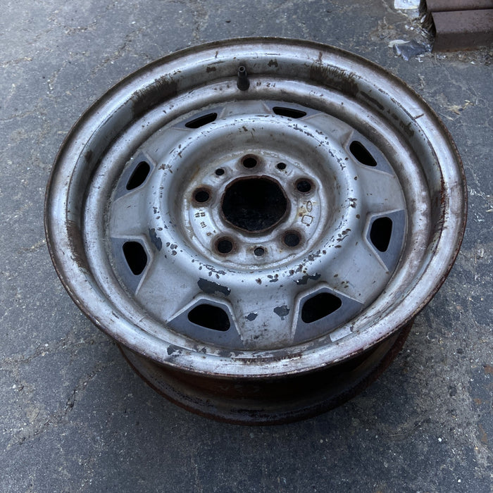 14" AEROSTAR 86-89 14x5 Original OEM Wheel Rim - Close-Up Detail