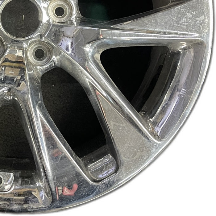 18" GENESIS 13-16 Cpe 18x7.5 10 spoke frt Original OEM Wheel Rim - Close-Up Detail