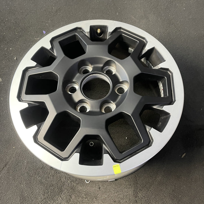 17" TACOMA 24-25 17x7.5, black Original OEM Wheel Rim - Close-Up Detail