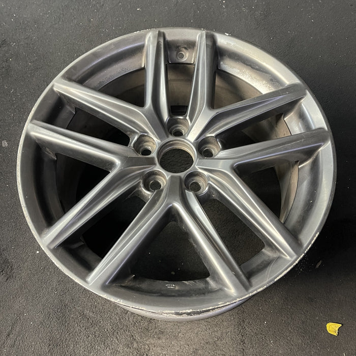 18" LEXUS IS250 14-15 18x8.5 , 10 spoke Original OEM Wheel Rim - Close-Up Detail