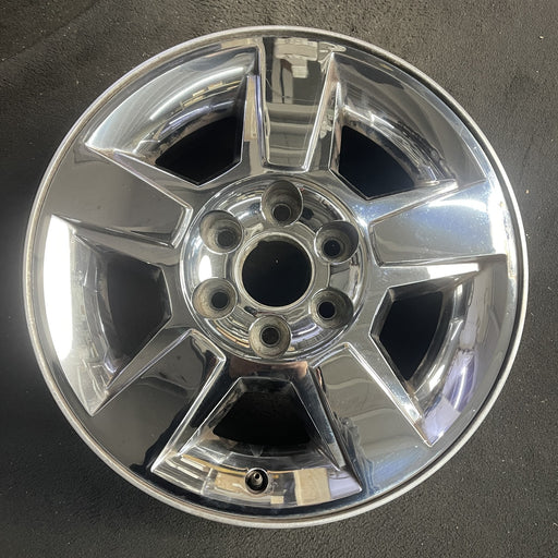 18" AVALANCHE 1500 09-10 18x8", , exposed lug nuts Original OEM Wheel Rim - Angle View