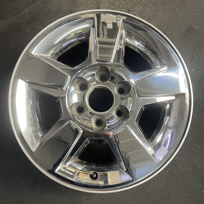 18" AVALANCHE 1500 09-10 18x8", , exposed lug nuts Original OEM Wheel Rim - Angle View