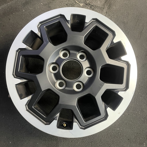 18" 4 RUNNER 25 18x7.5, machined finish Original OEM Wheel Rim - Angle View