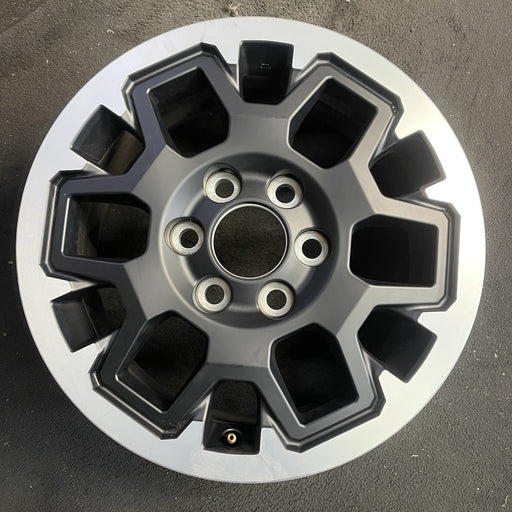 18" 4 RUNNER 25 18x7.5, machined finish Original OEM Wheel Rim - Angle View