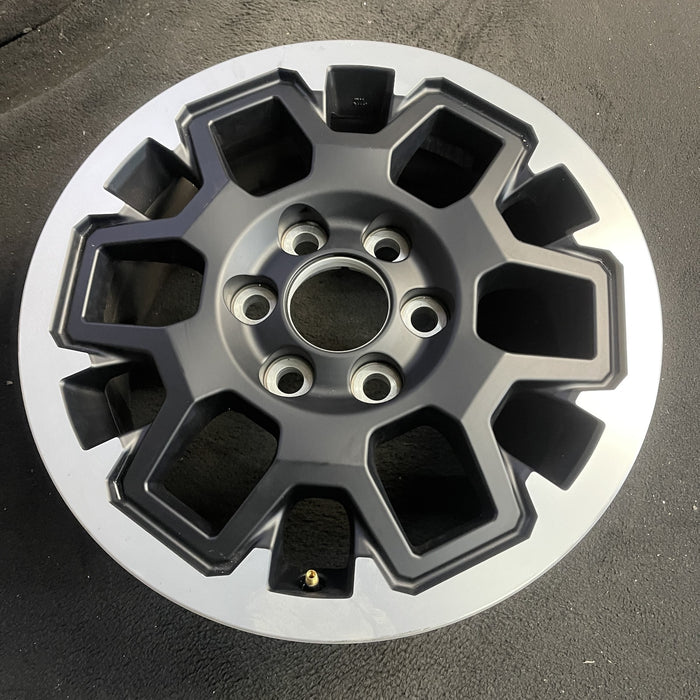 18" 4 RUNNER 25 18x7.5, machined finish Original OEM Wheel Rim - Side Profile