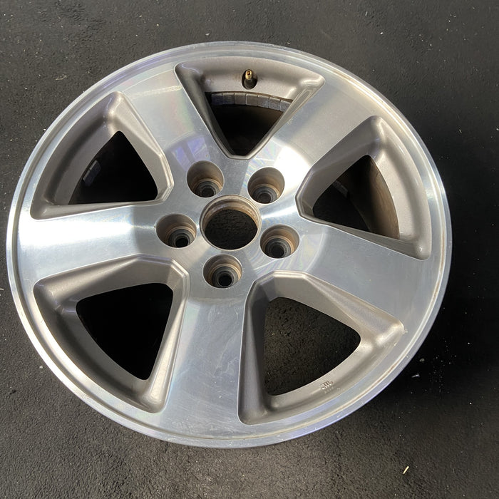 17" PILOT 09-11 17x7.5, alloy, 5 spoke Original OEM Wheel Rim - Close-Up Detail