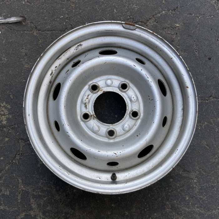 15" DODGE 1500 VAN 98-03 15x6.5, 10 hole Original OEM Wheel Rim - Angle View