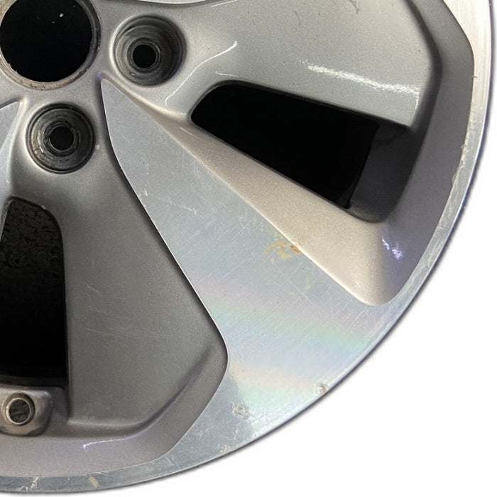 17" OPTIMA 14-15 17x6.5 alloy EX Hybrid Original OEM Wheel Rim - Close-Up Detail