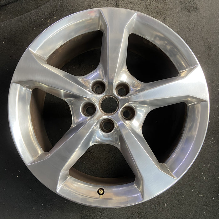 20" CAMARO 14 20x9 , , polished, opt RUY Original OEM Wheel Rim - Angle View