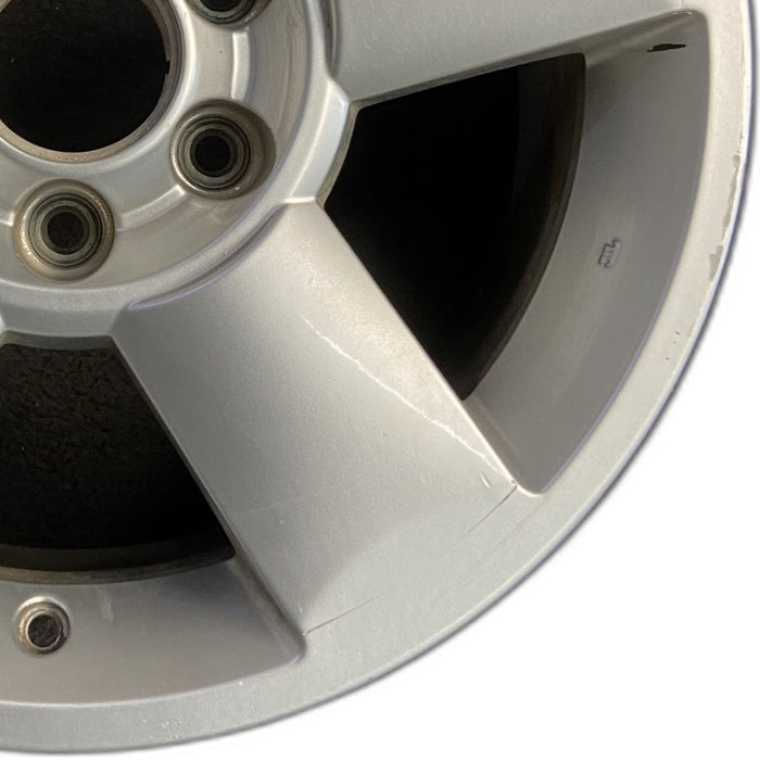 18" ARMADA 04-06 18x8 alloy 5 spoke silver Original OEM Wheel Rim - Close-Up Detail