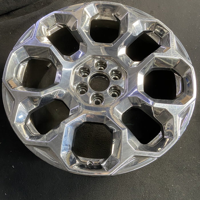 24" SUBURBAN 1500 25 24x9.5, 8 holes, bright chrome Original OEM Wheel Rim - Side Profile
