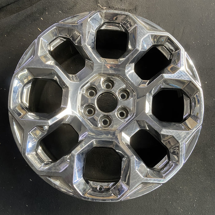 24" SUBURBAN 1500 25 24x9.5, 8 holes, bright chrome Original OEM Wheel Rim - Angle View