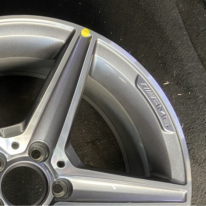 18" MERCEDES C-CLASS 15 205 Type; Sdn C400 5 spoke 18x7.5 gray accents Original - Close-Up Detail