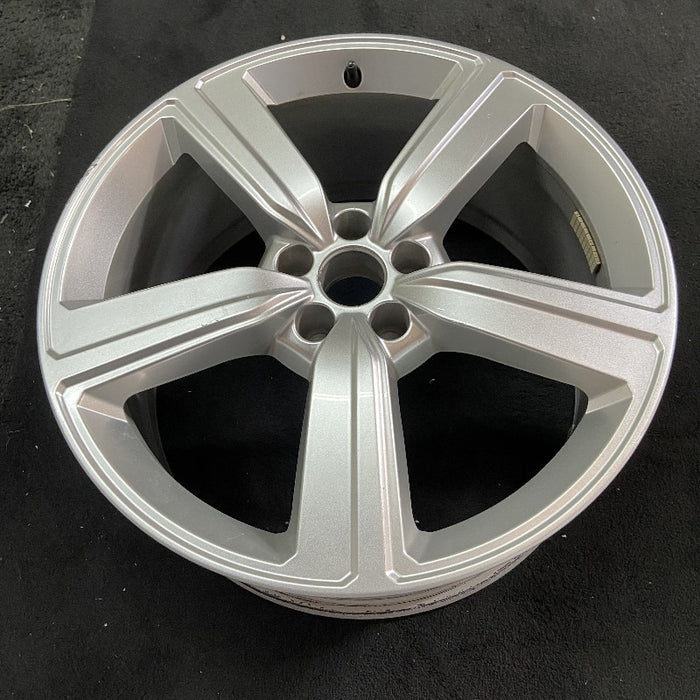 20" E-TRON 19 20x9 Original OEM Wheel Rim - View 8