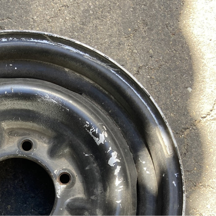 15" 4 RUNNER 86-88 15x6 silver Deluxe Original OEM Wheel Rim - Close-Up Detail