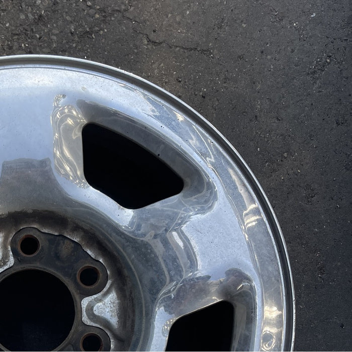 17" EXPEDITION 03 17x7.5 5 spoke steel Original OEM Wheel Rim - Close-Up Detail